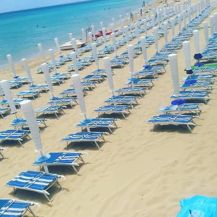 Avola Holidays 0*,